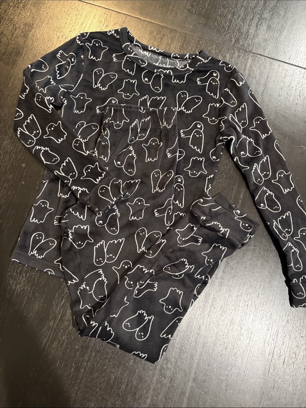 Cat & Jack Black Long-Sleeve Tee with White Ghost Print Halloween size 10
